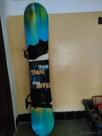 Prodám úplně nový snowboard TRANS 166cm dlouhý.