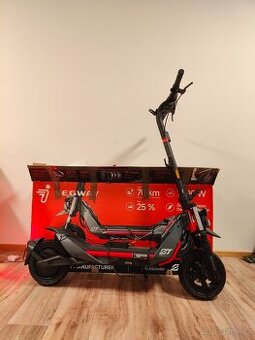 Segway Ninebot ZT3 PRO, úplně nova elektrokoloběžka, 40km/h