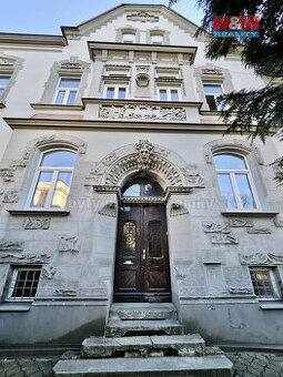 Prodej bytu 5+1 a větší, 180 m², Opava, ul. Komenského