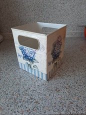 Plechovy box hortenzie