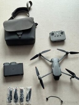 DJI Air 3 Fly More Combo