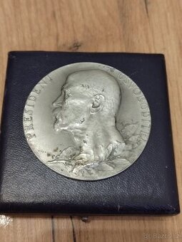 Stříbrná medaile T.G.Masaryka, úmrtní 60mm