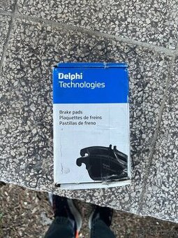 Nové brzdové destičky bmw - 1