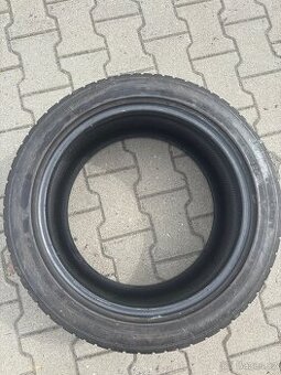 1 ks pneu 235/45R 17 ZR Nokian Zg2