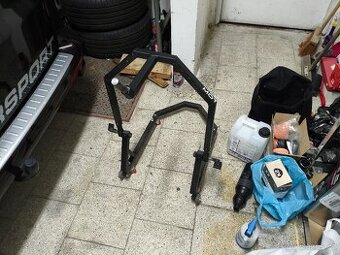 Set předního a zadního motostojanu včetně adaptéru do krku