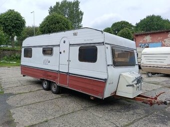 Bürstner 560
