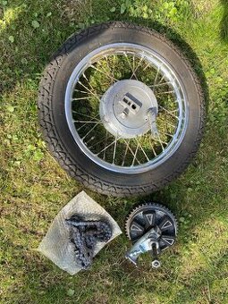 ORIGINÁL NEPOUŽITÉ ZADNÍ KOLO NA MOTOCYKL JAWA ČZ PANELKA