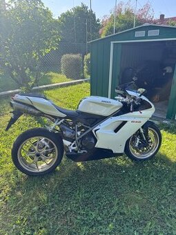 Ducatti 848 EVO