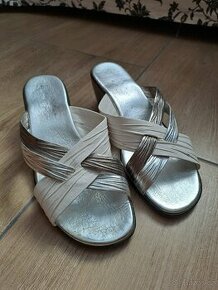 Dámské nazouváky vel. 37