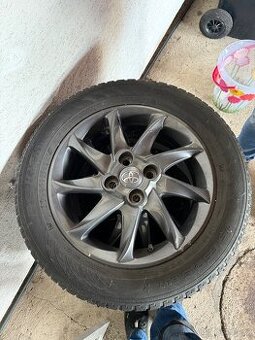 Toyota Yaris originál hliníková kola R15