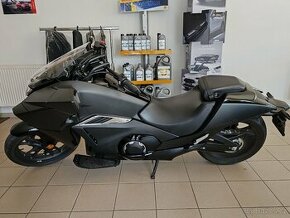 Honda NC750 Vultus NM4, pouze 3,5tis Km Nové v ČR