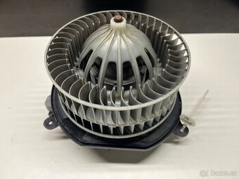 //Ventilátor topení MERCEDES W163-W251 //