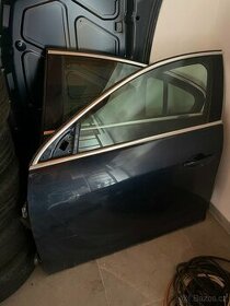 Kapota Opel insignie, dveře