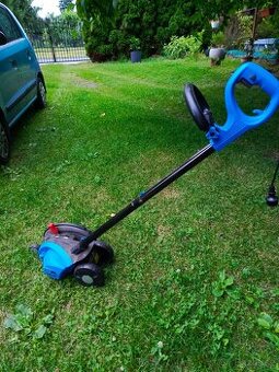 Zastřihovač okrajů trávníku GRKS 1400