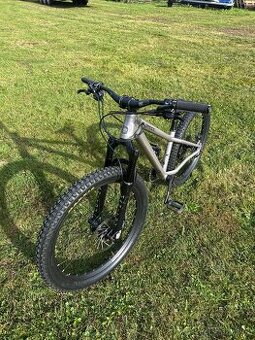 Commencal Meta HT 24"