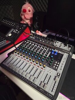 Soundcraft Signature 12 MTK