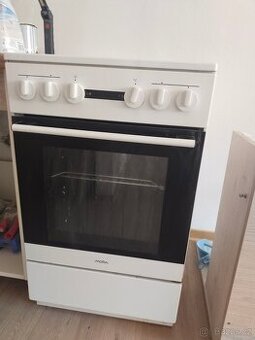 Elektrický sporák MORA