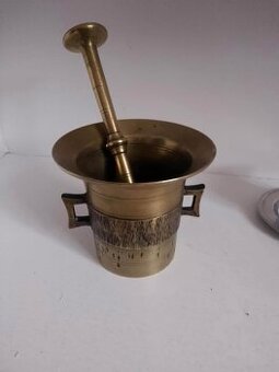 Starožitný hmoždíř mosazný