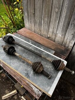 ŠKODA FAVORIT poloosy