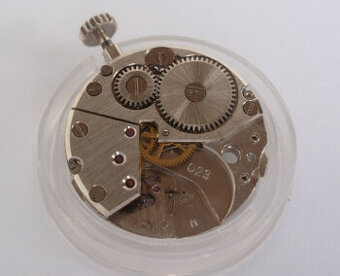 Ultra vzácný prototyp hodinového strojku PRIM kalibr 51 "N