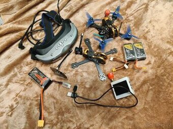 Prodám FPV dron 3" + analog. brýle