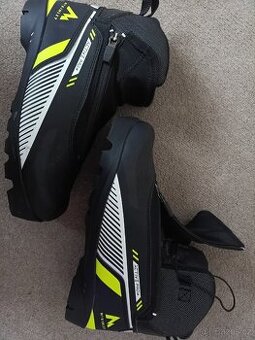 Nové dětské běžkařské boty vel.35.5