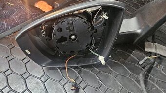 Prodám levé zpětné zrcátko škoda Octavia 3