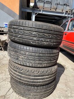 Letní pneu 215/55R18