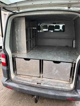 VW T5 dílenská vestavba