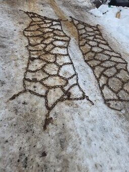 Prodam sněhové hrotové řetězy na zetor 7245