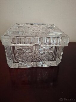 Sklo popelník, schránka