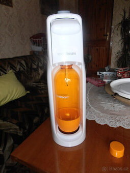 SODASTREAM  VÝROBNÍK SODOVKY