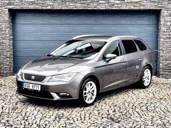 Seat Leon 2.0 TDi FR Style Alcantara, full LED Matrix, tažné