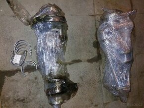 Prodám 2 ks klikových hřídelí na tříválec Zetor