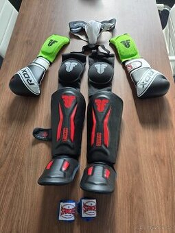 Vybavení na bojové sporty - Muay Thai