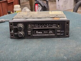 Staré autorádio Tessin