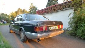 Mercedes Benz 560 SEL