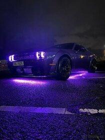 RGB Flow - podsvícení masky a motoru.