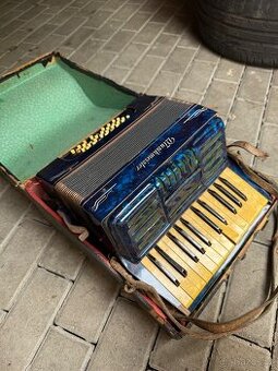 Tahací harmonika