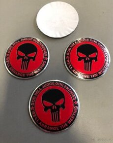 Středové pokličky /samolepky alu kola Punisher RED