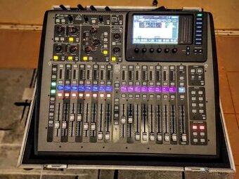 Behringer X 32 Compact + stagebox S32