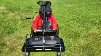 Značkový sekací zahradní traktor, motor Briggs 13Hp