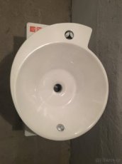 Italské designové umyvadlo