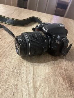 Nikon D3100 + Objektiv 18-55 DX VR