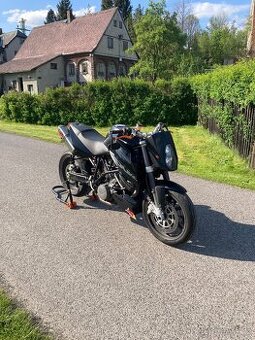 KTM Superduke 990
