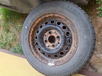 Zimní pneumatiky 165/70r13