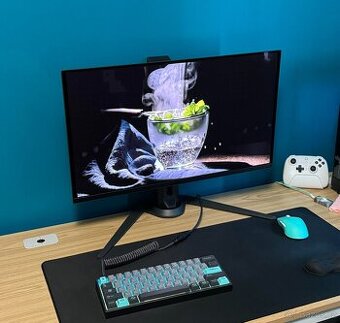 Prodám QD-OLED FO27Q2 GIGABYTE