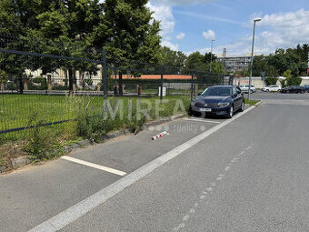 Praha Uhříněves, pronájem parkovacího stání 13 m2, okr. Prah