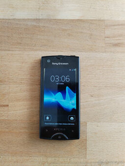 Sony xPeria Ray - 1