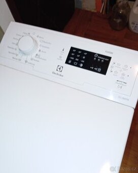 Automatická pračka Electrolux plnění z vrchu - 1